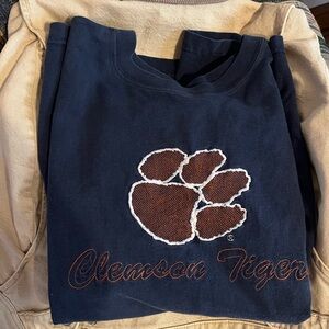 Clemson Tiger xl shirt 
vintage